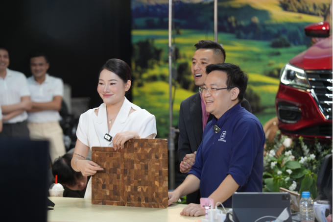 Áp lực sau những kỷ lục livestream bán hàng